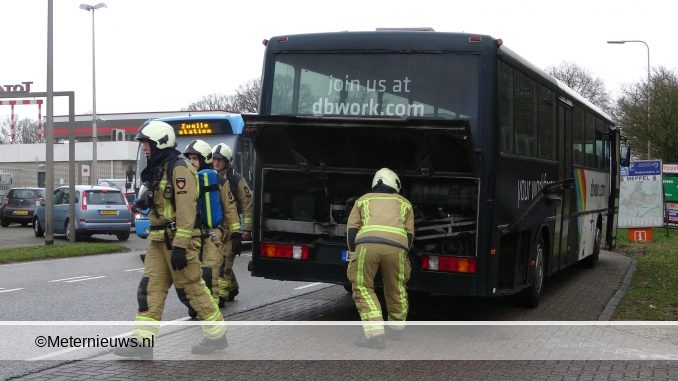 bus verliest olie in meppel4