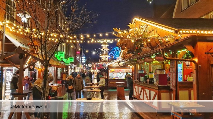 Nederlanders masaal naar duitse kerstmarkt