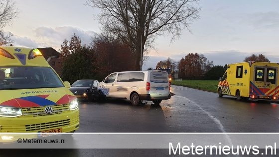 Drie gewonden na ongeval in Exloerveen. Drie gewonden na ongeval in Exloerveen.