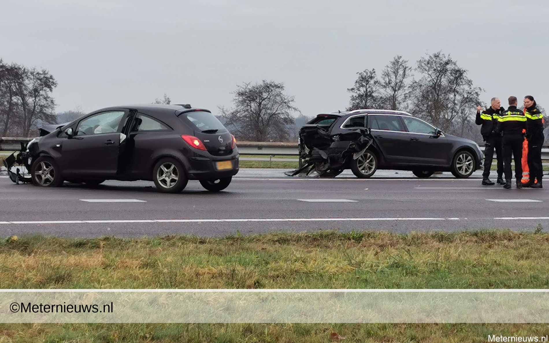 Kop-staart aanrijding A28 bij Zuidwolde. Kop-staart aanrijding A28 bij Zuidwolde.