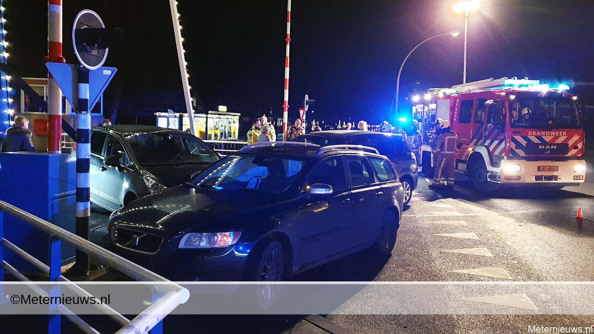 Drie auto’s betrokken bij botsing in Smilde. Drie auto’s betrokken bij botsing in Smilde.