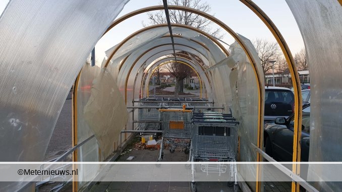overkappingwinkelwagensvernieldjumboAssen5