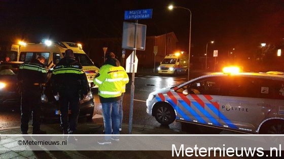 Twee licht gewonden na aanrijding in Assen. Twee licht gewonden na aanrijding in Assen.