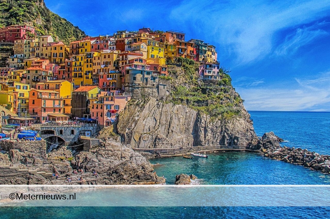 panoramic-view-of-sea