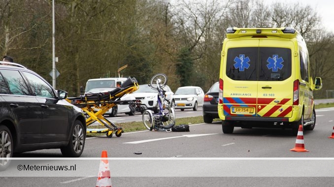 driewieler contra auto Assen