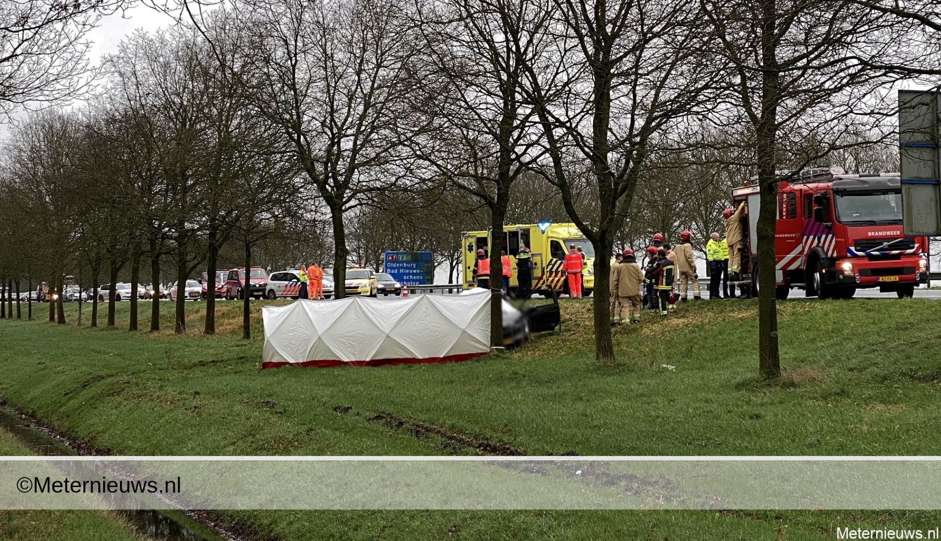 Dode bij ongeval A7 Zuidbroek. Dode bij ongeval A7 Zuidbroek.