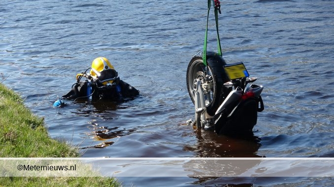 motor uit de drentse Hoofdvaart in havelte