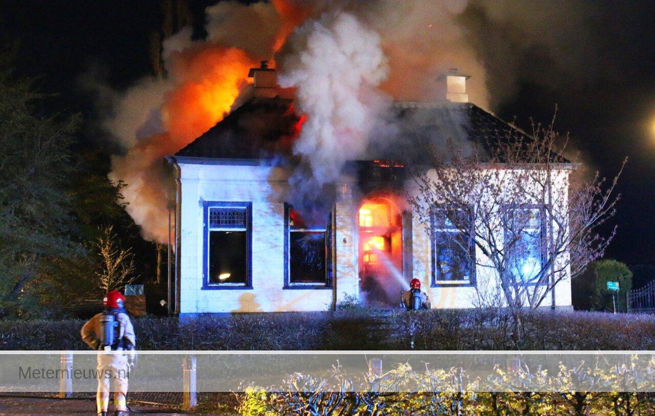 Uitslaande woningbrand Nieuw-Beerta(Video) |