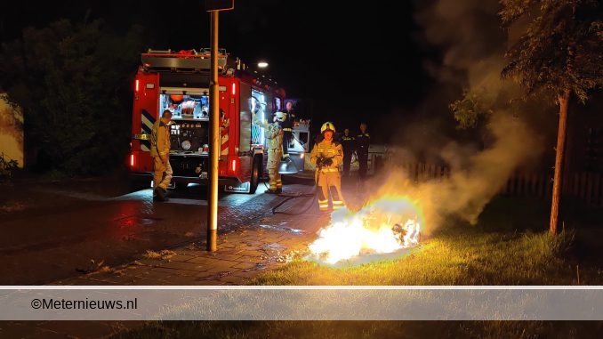 AFVAL CONTAINER IN DE BRAND IN ASSEN2