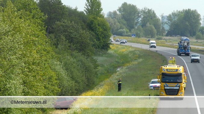 AUTO DE SLOOT IN OP A7 OOSTWOLD