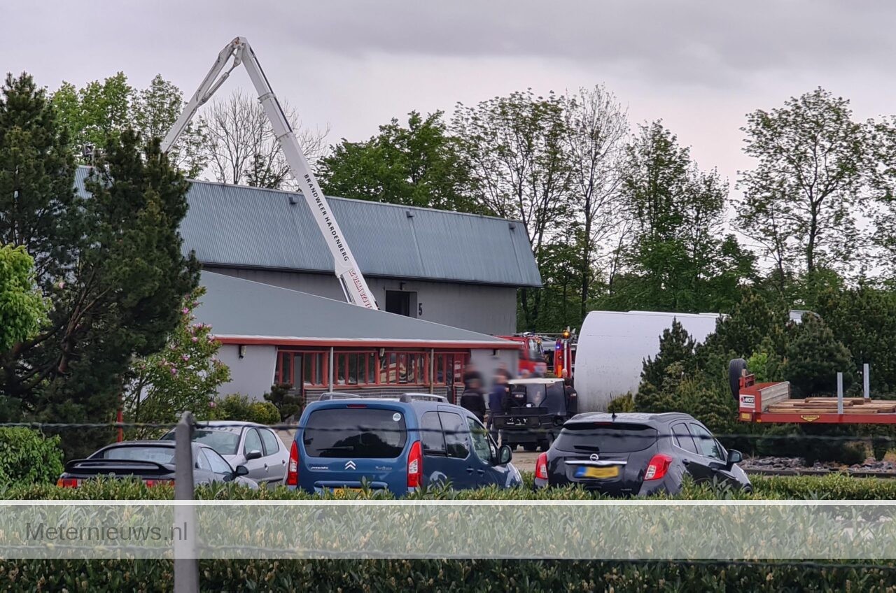 Brand in afzuiging bedrijf Schuinesloot