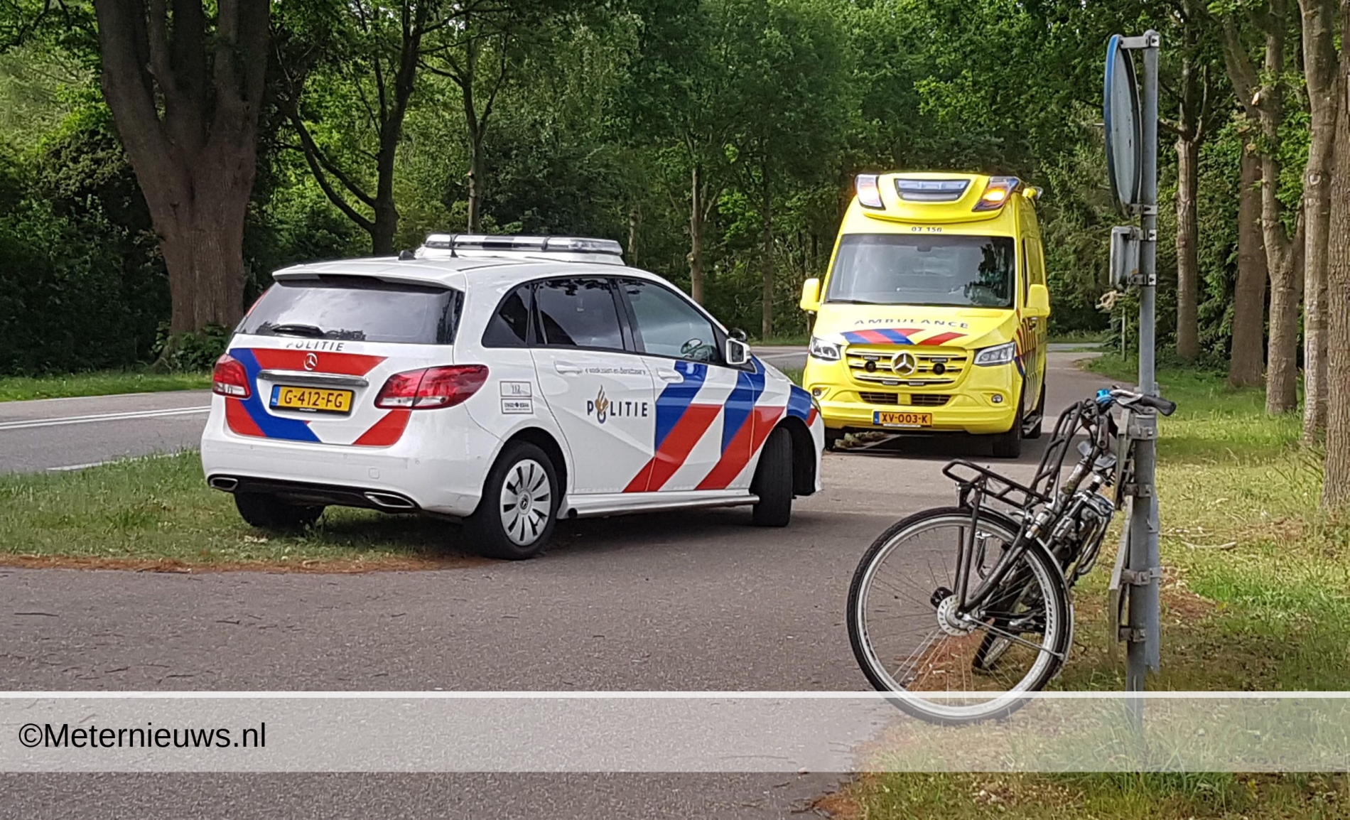 Fietser licht gewond in Meppel na aanrijding. Fietser licht gewond in Meppel na aanrijding.