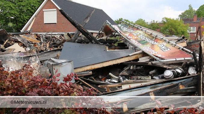 pand geheel verwoestvlagtwedde
