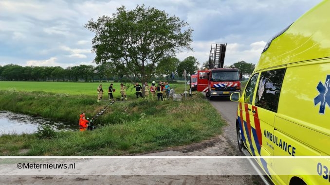 scootmobiel te water in Orvelte