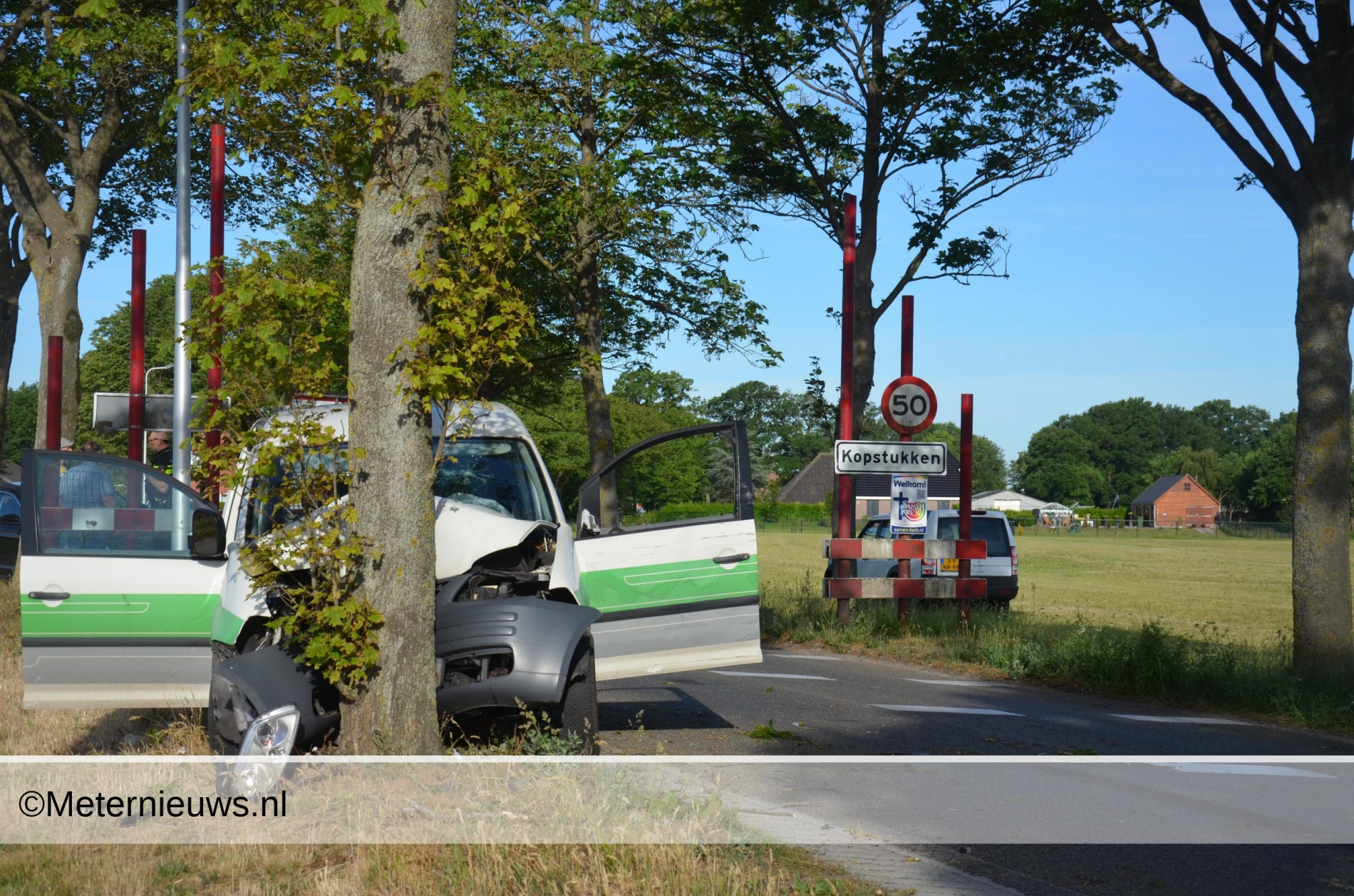 Ongeval in wegversmalling kopstukken Mussel. Ongeval in wegversmalling kopstukken Mussel.