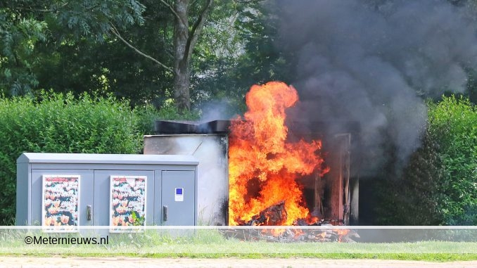 electriciteitshuisje in brand Groningen