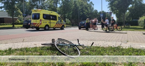 Fietser gewond na ongeval Assen. Fietser gewond na ongeval Assen.