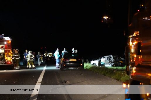 A28 afgesloten na ongeval drie auto’s bij Rouveen.