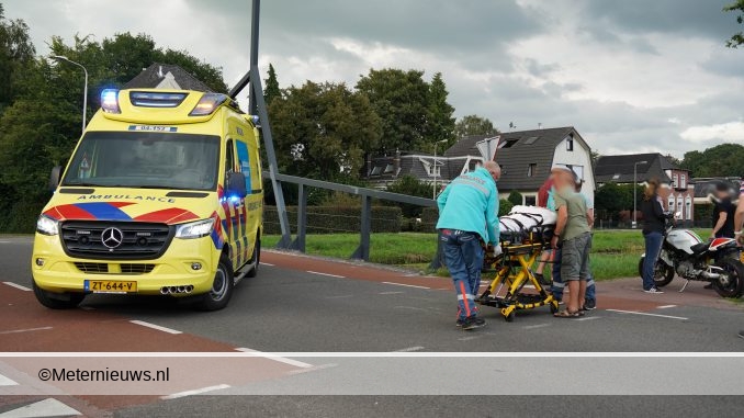 vrouw met hond aangereden in Dedesmvaart