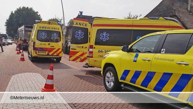 scooter en vrachtwagenbotseninStaphorst