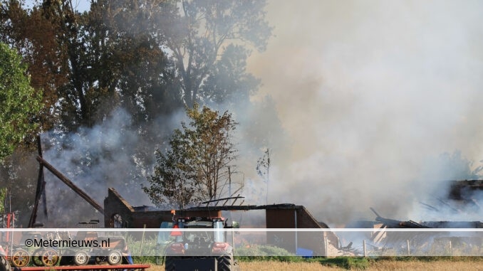 koetsjes gered bij boerderij brand in roodeschool