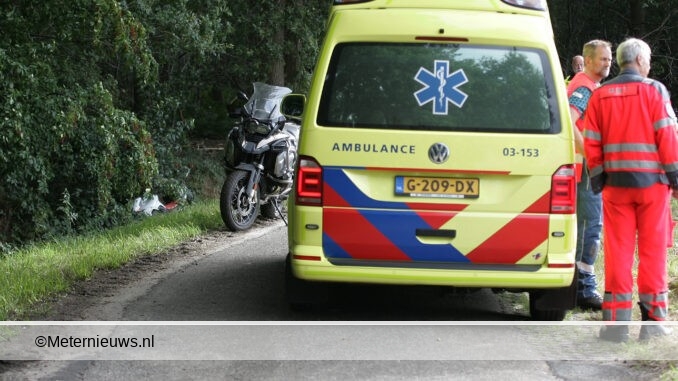 motorrijder in de sloot Pesse