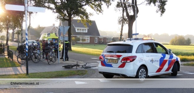 Scholier gewond na aanrijding in Hollandscheveld. Scholier gewond na aanrijding in Hollandscheveld.