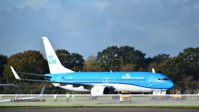 TWAALF KLM TOESTELLEN PARKEREN OP GRONINGEN AIRPORT EELDE2