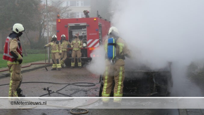 busje in brand de grutto Hoogeveen4