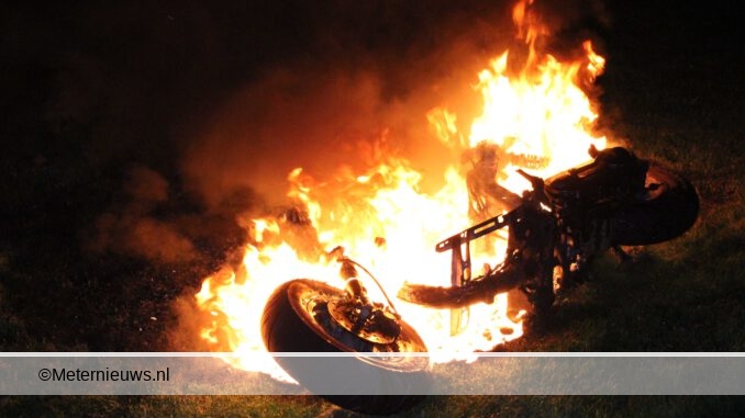 scooter in de brand klazienaveen4