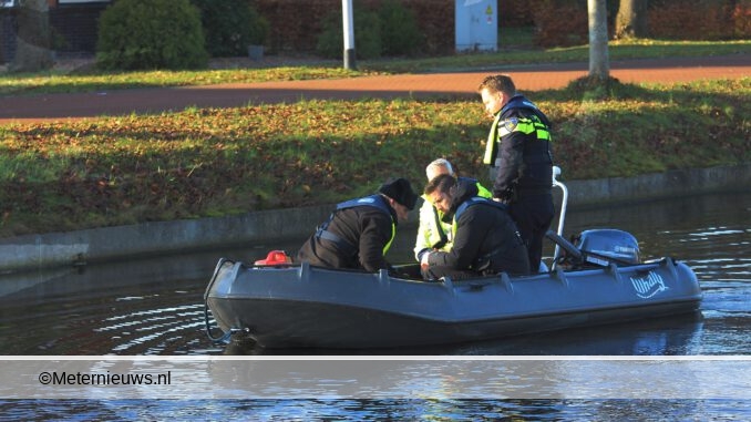 POLITIE ZOEKT MET SONARBOOT IN ASSEN NAAR VERMISTE MAN