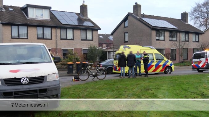 fIETSER LICHT GEWOND NA AANRIJDIG hOOGEVEEN
