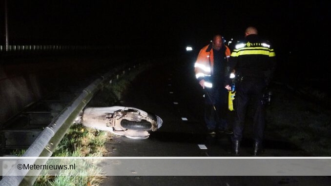 politie op zoek naar scootebestuurder Meppel