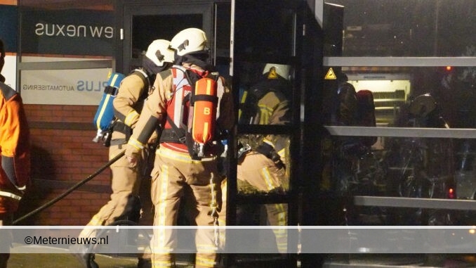 BRANDWEER RUKT UIT VOOR BEDRIJFSBRAND IN DRENTSE VRIES4