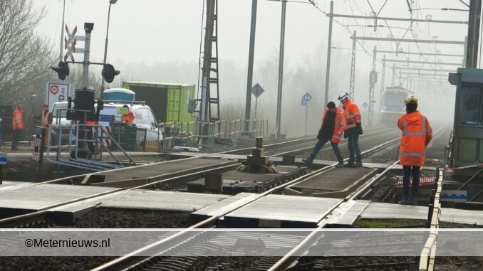 GEEN TREINEN MEPPEL NAAR STEENWIJK DEFECTE SPOORBRUG BIJ MEPPEL