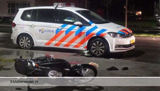Scooterrijder behoorlijk gewond na aanrijding in Assen. Scooterrijder behoorlijk gewond na aanrijding in Assen.