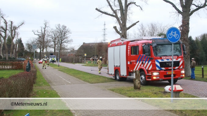 aardgas lek hoofdweg in Peest2