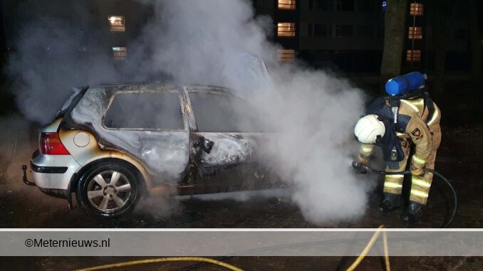auto in brand brandstichting hoogeveen4