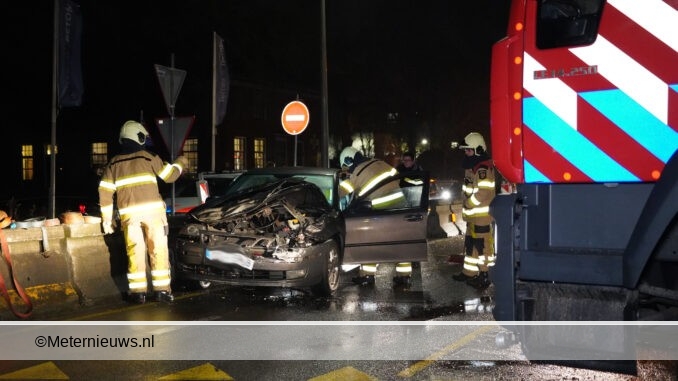 ongeval balkbrug auto vrachtwagen2