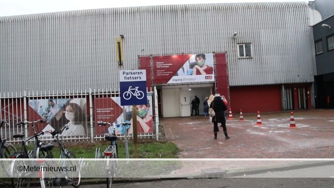 verpleeghuismedewerkersinrijvoorcoronavaccingroningen1