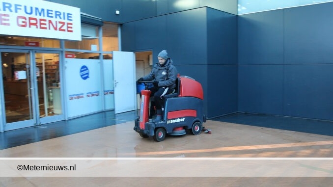WATEROVERLAST IN WINKELCENTRUM EMMEN