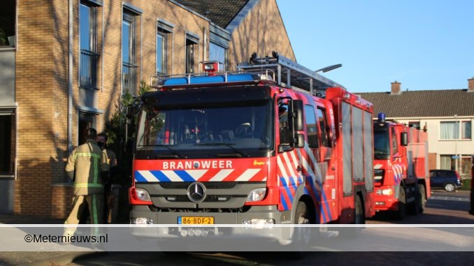 brandeer rukt uit voor aangebrande cake in Hoogeveen