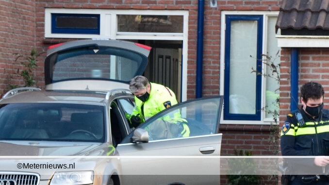 inval in woning Vries2