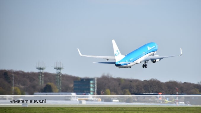 VLIEGTUIGEN VAN EELDE NAAR AMSTERDAM