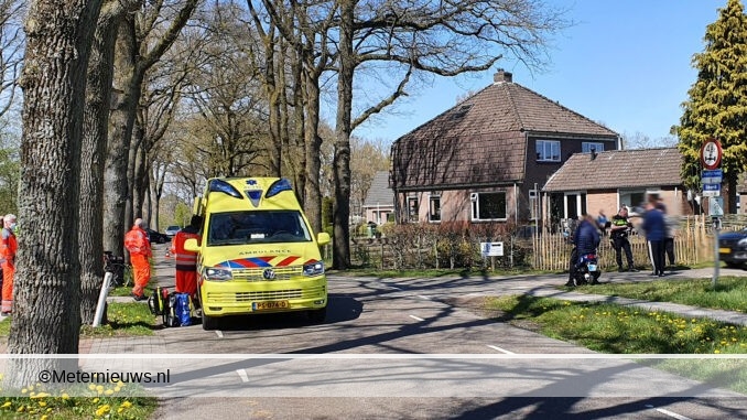 Fietser gewond na aanrijding in Stuifzand(Video) #STUIFZAND - Op Zwartschaap in.