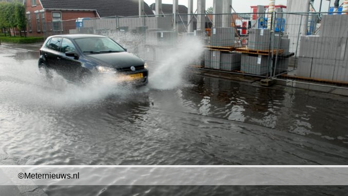 HOOSBUI ZET STRATEN BLANK IN MARUM
