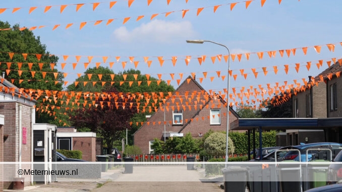 Hoogeveen kleurt Oranje