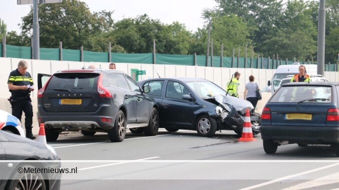 auto's botsen in Groningen