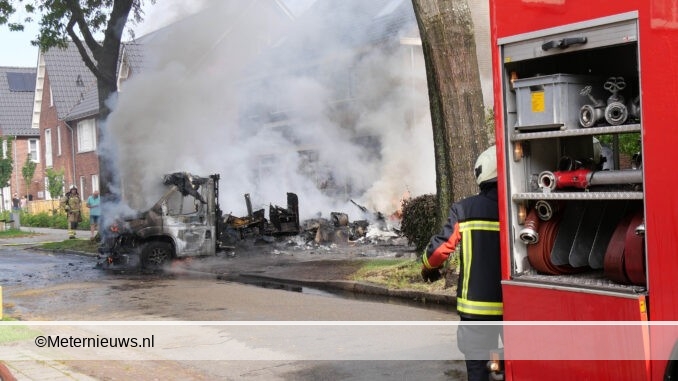 camper in vlammen op in Hoogeveen2