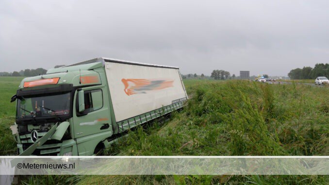 vrachtwagen van de A28 bij De Wijk